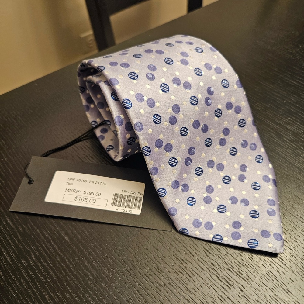 Gianfranco Ferre Lavender Purple Navy Silver Polka Dots Mens Silk
Tie-NWT $195